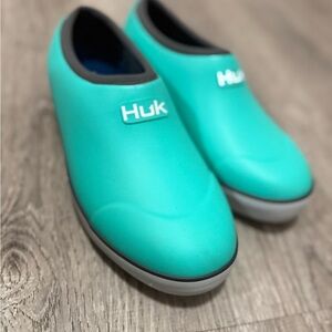 HUK Wave Clog